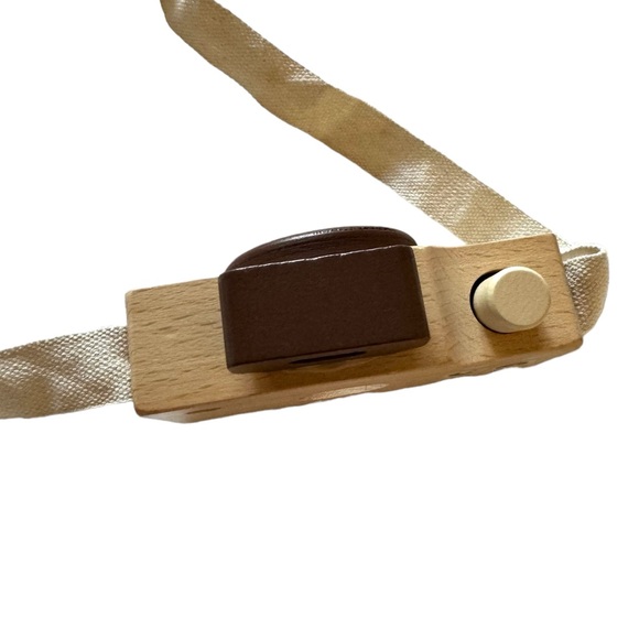 Coco Village Wooden Camera with Bag - Picture 10 of 10